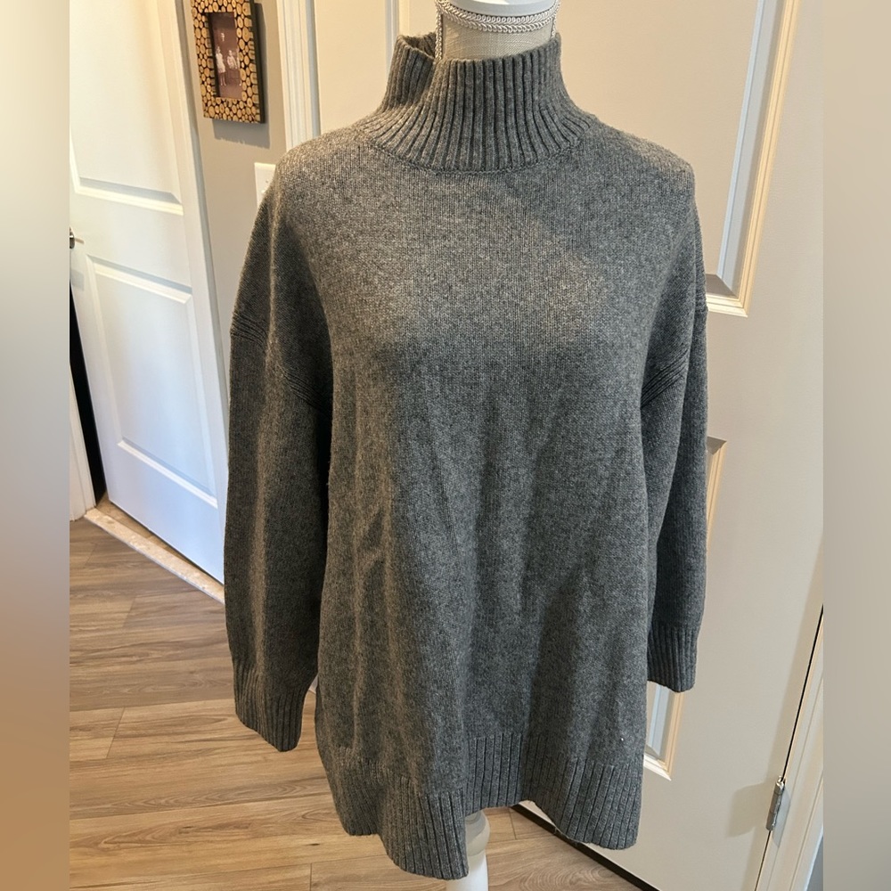 Women’s H & M Grey Sweater with side vents - Medium.